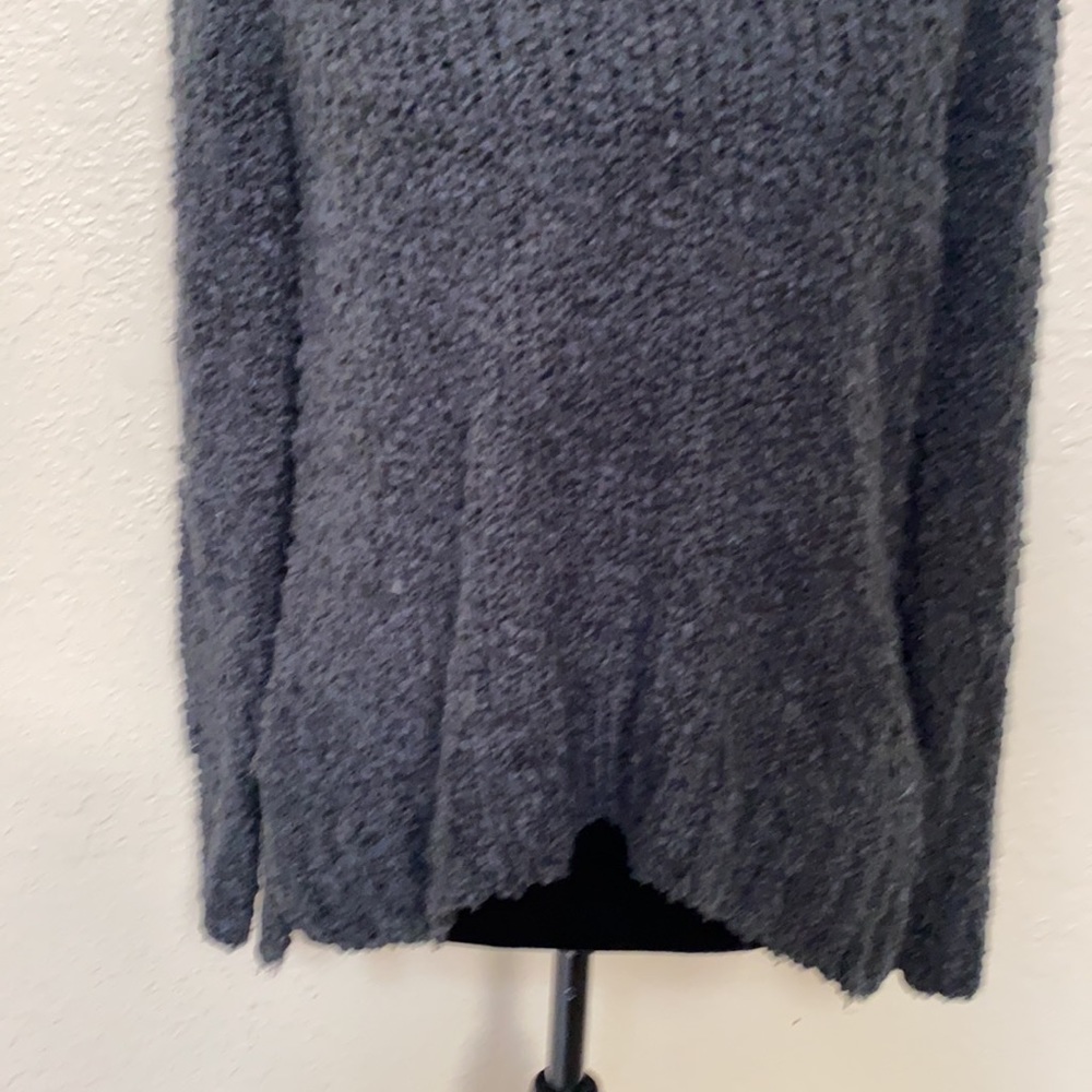 Universal Thread Sweater - Picture 3 of 6